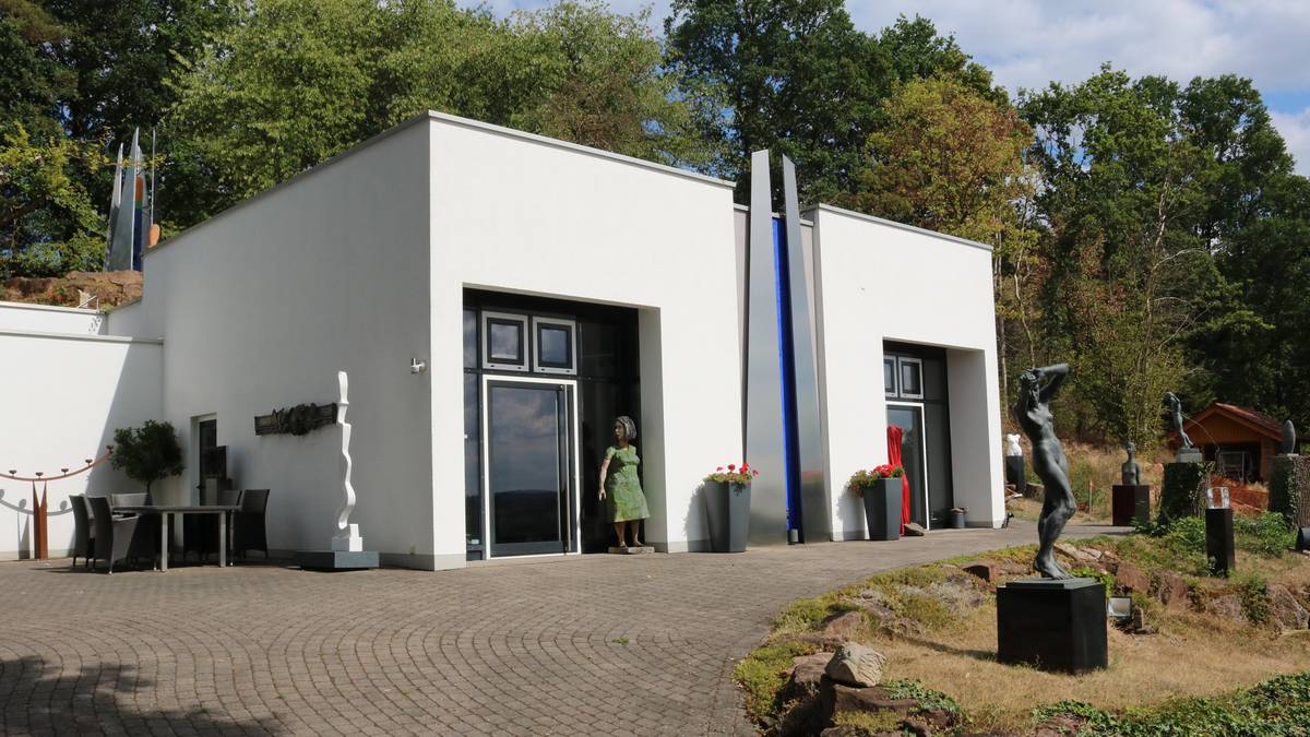 Andrea M. Varesco / Malerei - Andreas Krämmer / Skulpturen